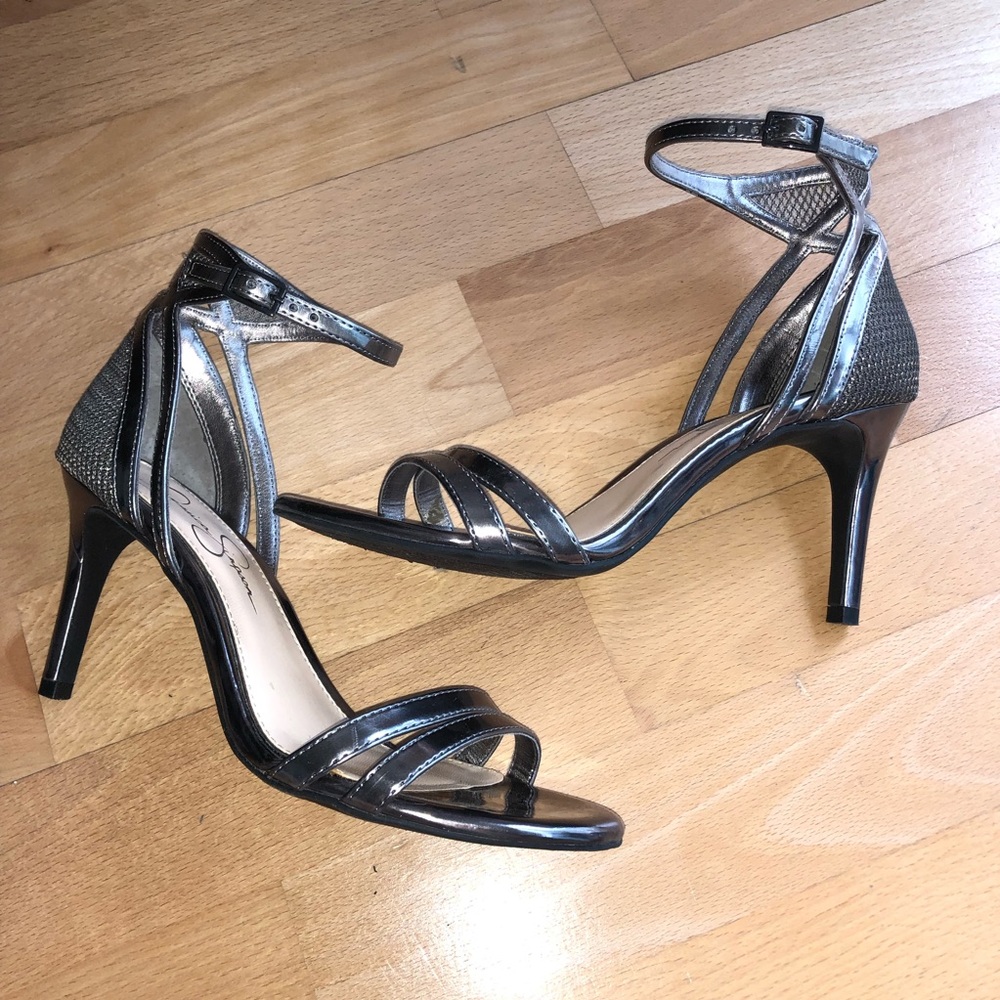 Jessica Simpson Dark Silver Metallic Heels 7.5